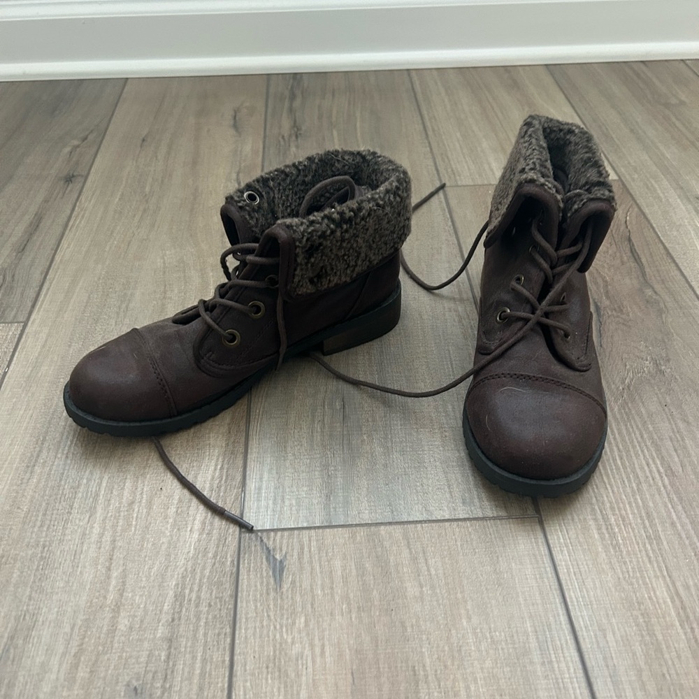 Women’s Self Esteem Brown Tie Boots - Size 8